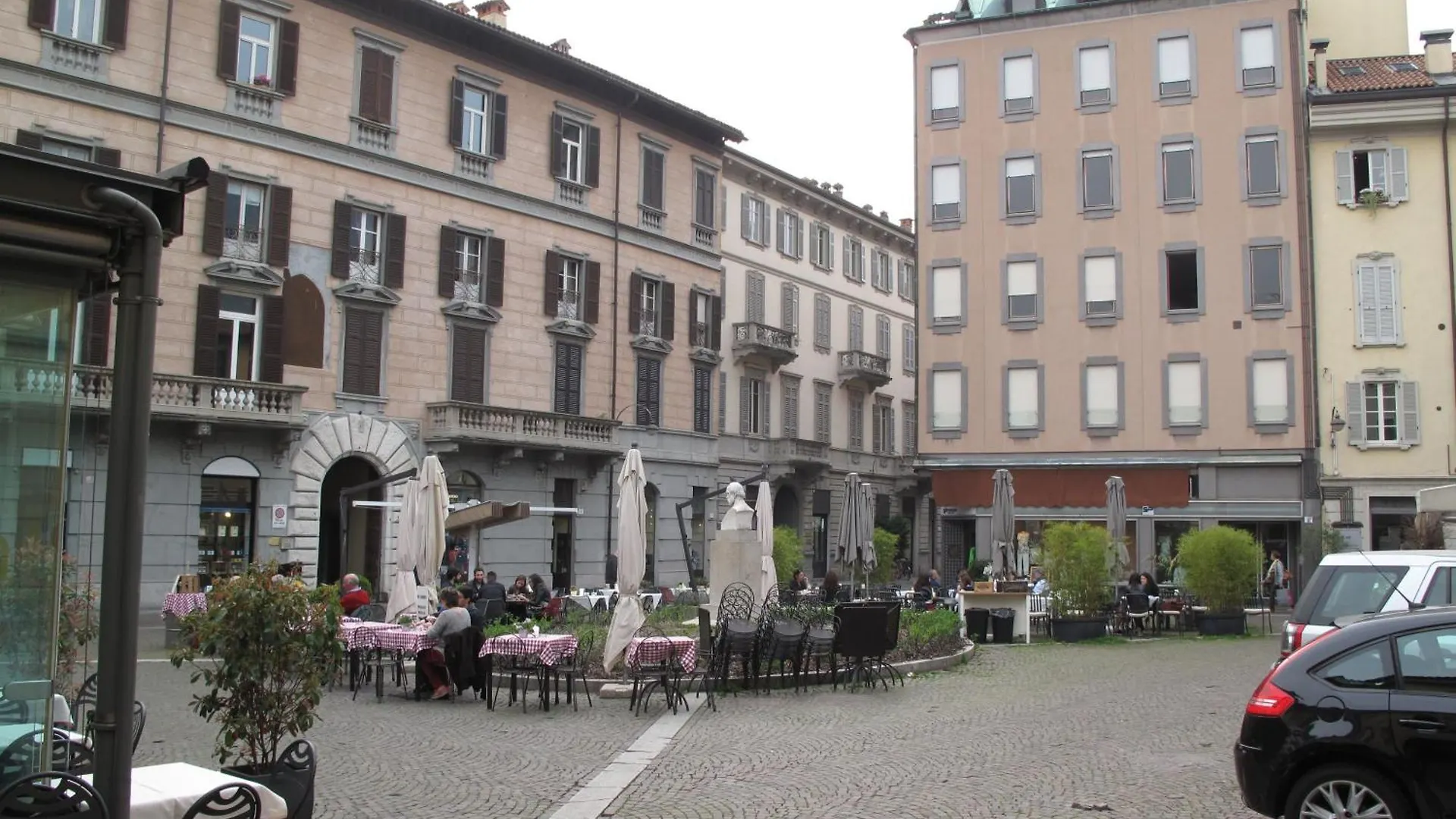 Guest house Como Luxury Rooms