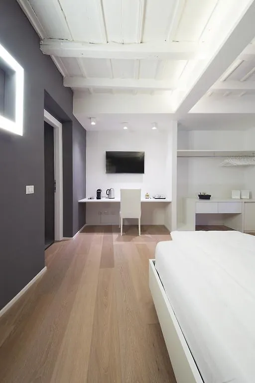 Guest house Como Luxury Rooms